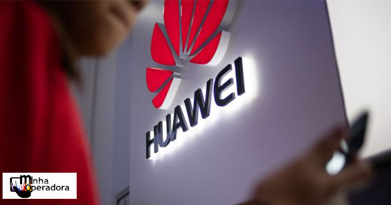 Marca da Huawei em fachada