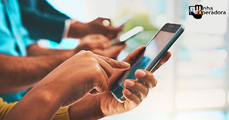 SMS se mantém como canal efetivo de relacionamento com consumidores