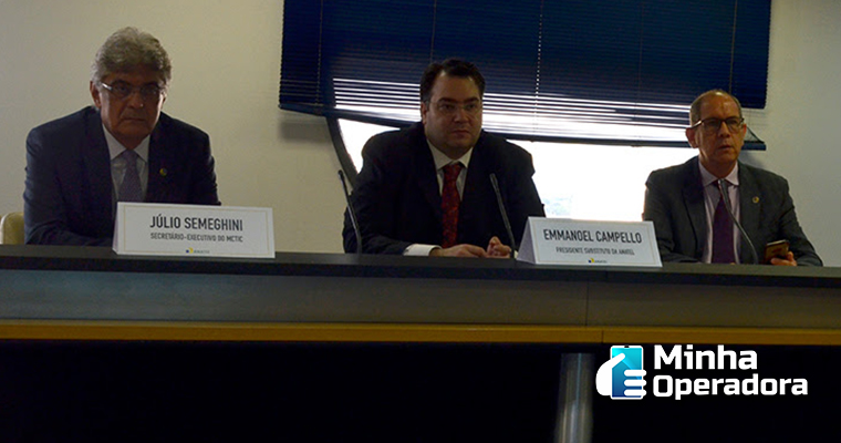 Reunião na sede da Anatel.