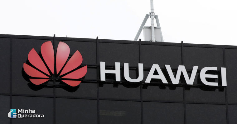 Mesmo com campanha negativa dos EUA, Huawei continua no leilão 5G