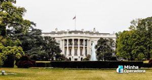 Trump sanciona novas leis para o 5G Trump sanciona novas leis para o 5G