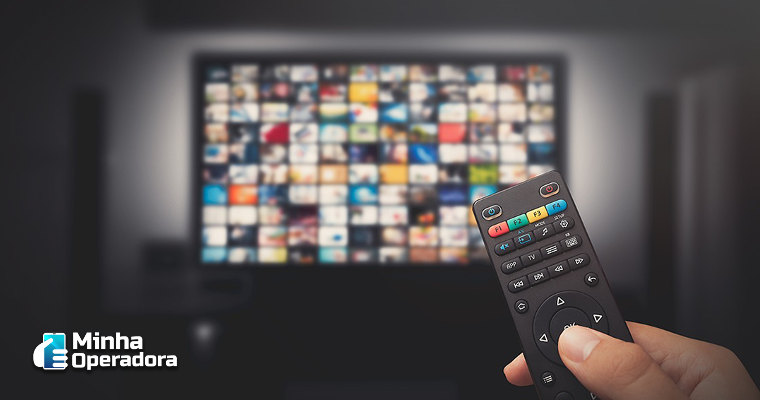 TV paga perde quase 90 mil assinantes em março