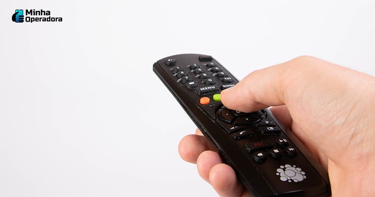 Ilustração - controle remoto (Daniel Verch - Flickr)