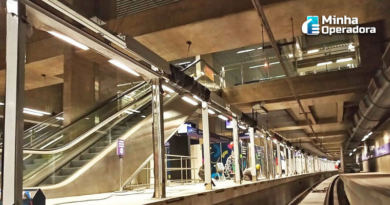 Metrô de SP culpa operadoras por falta de sinal em túneis
