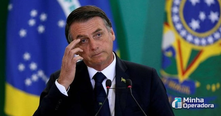 Vitória de Biden já faz Bolsonaro reconsiderar banimento da Huawei