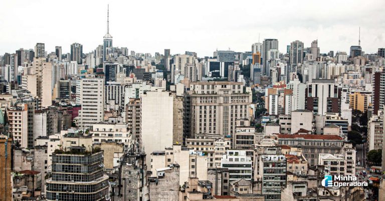 Lei das Antenas de São Paulo é derrubada pelo STF