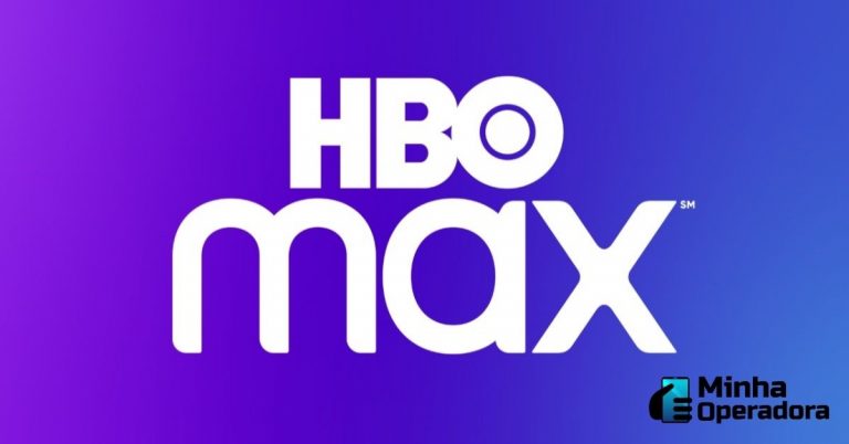 Logotipo da HBO Max em branco em um fundo com tonalidades roxa e azul.