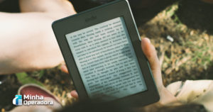 Amazon alerta usuários sobre a perda de conectividade em aparelhos Kindle