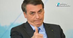 Bolsonaro edita MP que atrasa repasse de R$ 3,5 bilhões para alunos