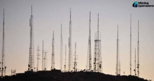 Globo vende torres de transmissão para a IHS