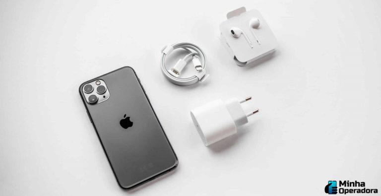 Ministerio-da-Justica-manda-a-Apple-suspender-as-vendas-de-iPhone-sem-carregador