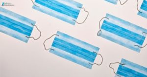 Máscaras descartáveis viraram cabo de internet no Reino Unido Máscaras Descartáveis