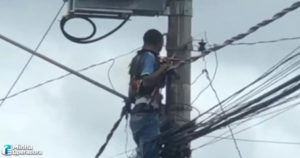 Homem-recebe-descarga-eletrica-enquanto-realizava-manutencao-em-poste-em-SP