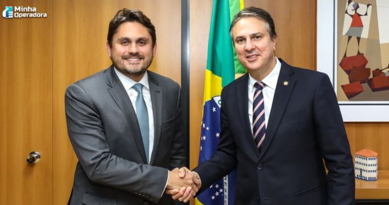 Ministros falando sobre a conectividade