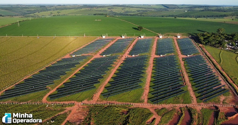 Vivo-e-Helexia-Brasil-inauguram-tres-usinas-solares-no-Parana