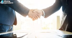 Vero-e-Americanet-anunciam-fusao-via-troca-de-acoes