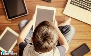 95-das-criancas-e-adolescentes-acessam-a-internet-segundo-pesquisa