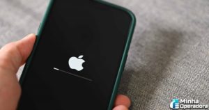 Apple-desenvolve-tecnologia-para-atualizar-iPhones-lacrados-na-caixa