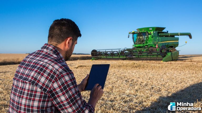 Starlink-vai-conectar-maquinas-agricolas-da-John-Deere-no-Brasil-e-nos-EUA