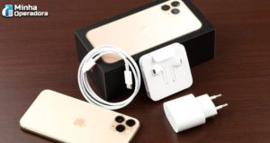 Apple-e-condenada-em-mais-um-caso-de-venda-de-iPhone-sem-carregador