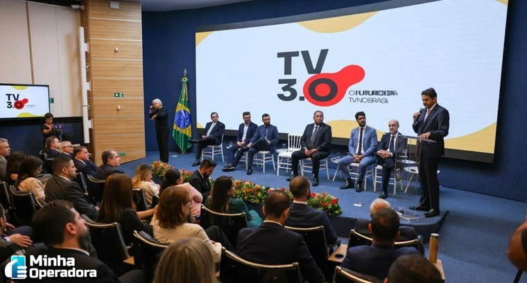 MCom-lanca-a-TV-3.0-que-vai-conectar-canais-abertos-com-a-internet