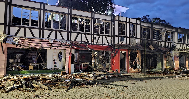 Incêndio loja Claro Blumenau XV de Novembro