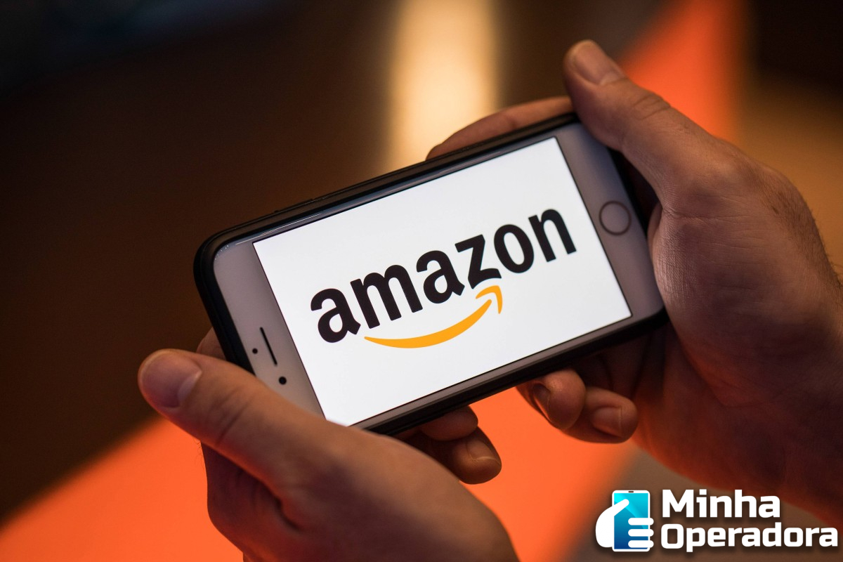 Amazon pode ser proibida de vender smartphones no Brasil; entenda