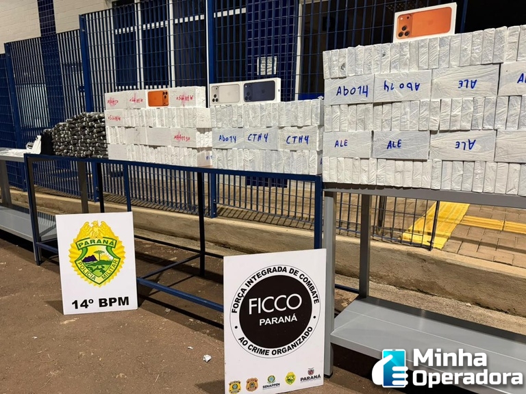 FICCO/PR faz apreensão de 468 iPhones estrangeiros na BR-277, no Paraná